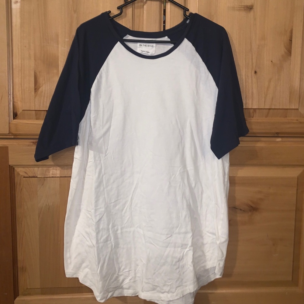 Men’s baseball tee